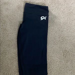 •GK black cropped legging